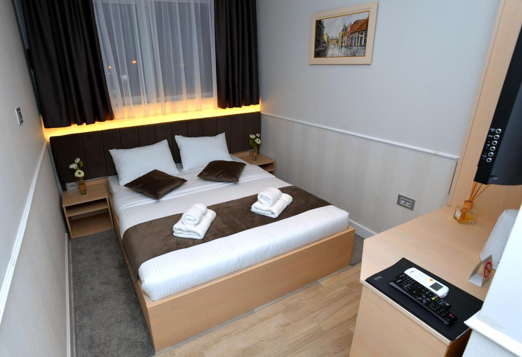 President Aparthotel Cacak Luaran gambar