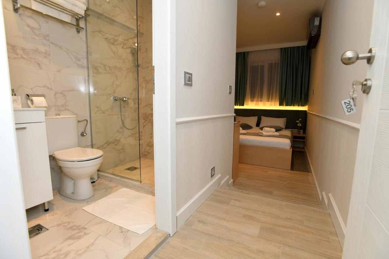 President Aparthotel Cacak Luaran gambar