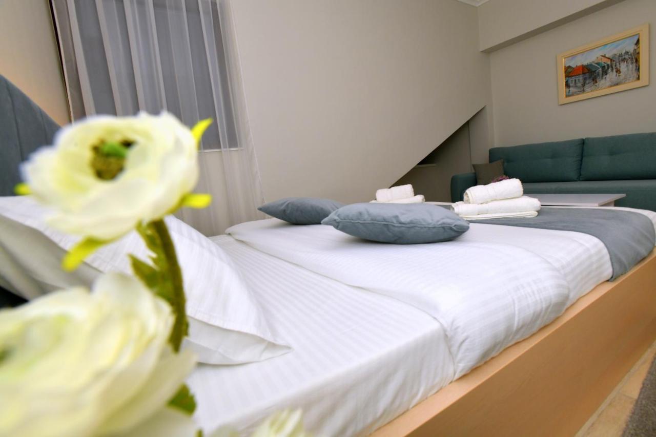 President Aparthotel Cacak Luaran gambar