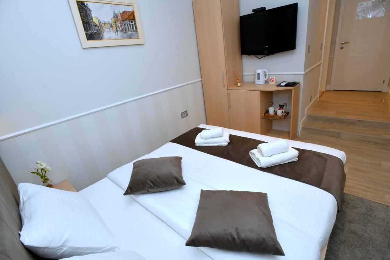 President Aparthotel Cacak Luaran gambar