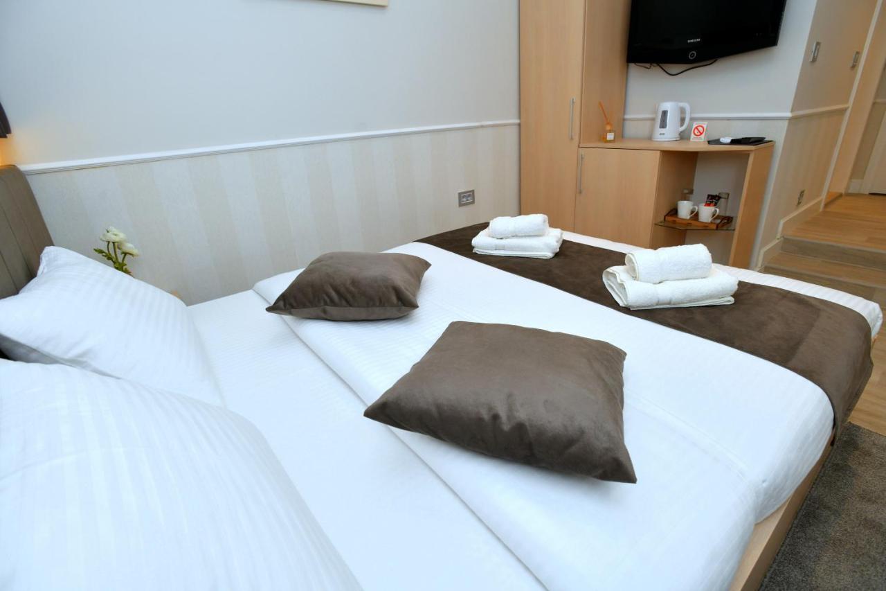 President Aparthotel Cacak Luaran gambar